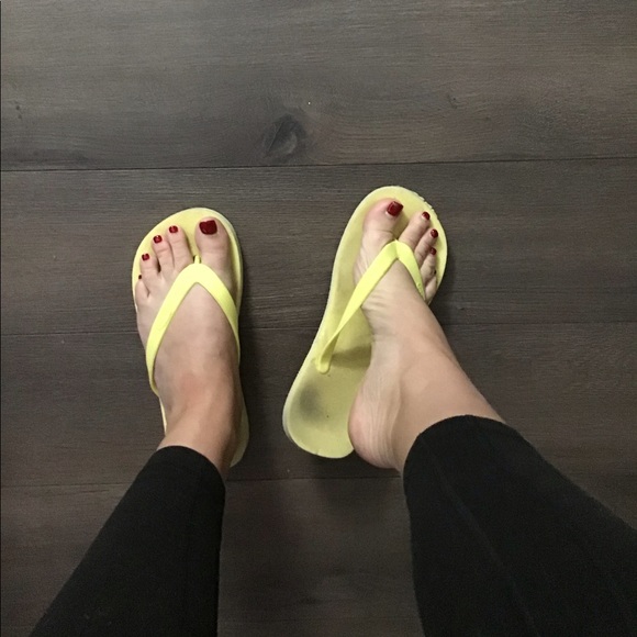 Old Navy | Shoes | Flip Flops Well Worn | Poshmark